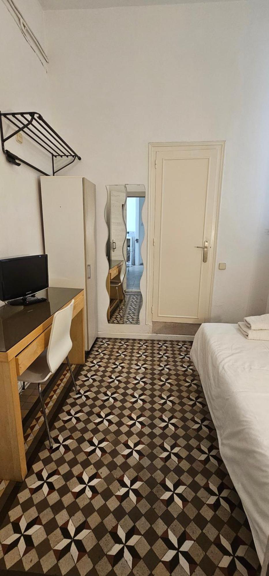 Hostal Eixample Barcelona Eksteriør billede